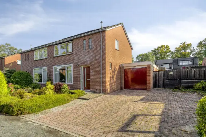 Corner house for sale: Begoniastraat 7, De Dorpen Assen
