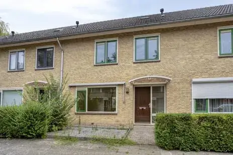 Terraced house for sale: Bekerakker 42, Vlokhoven Eindhoven