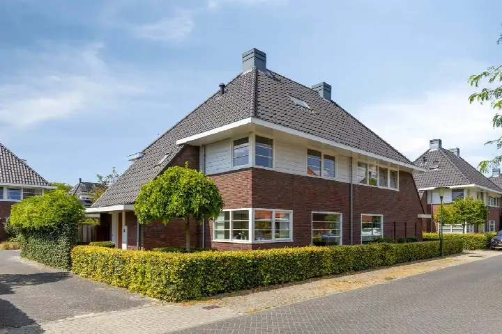 Twee-onder-één-kap te koop: Bekkensstraat 24, Tongelresche Akkers Eindhoven