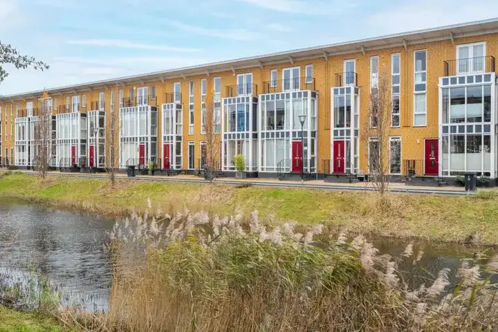 Tussenwoning te koop: Belcamposingel 49, De Wijert-Zuid Groningen