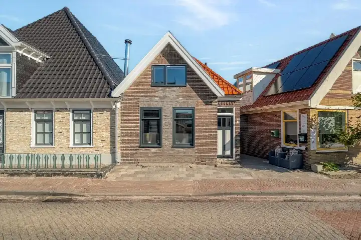 Twee-onder-één-kap te koop: Beltstraat 52, Hippolytushoef West (woonkern) Hippolytushoef
