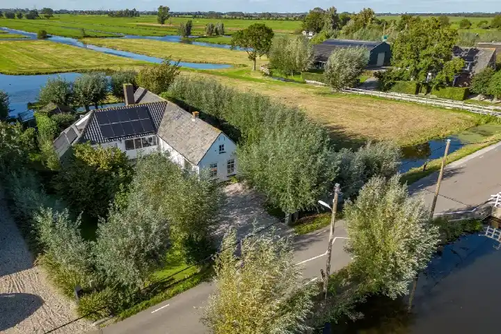 Vrijstaande woning te koop: Benedenheulseweg 6, Benedenheul Stolwijk