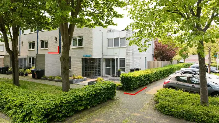 Corner house for sale: Benny Goodmanstraat 31, Muziekwijk N.-Zuidoost Almere