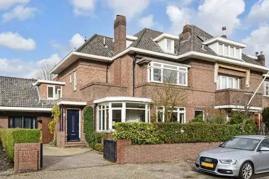 Terraced house for sale: Benoordenhoutseweg 245, Uilennest 'S-Gravenhage