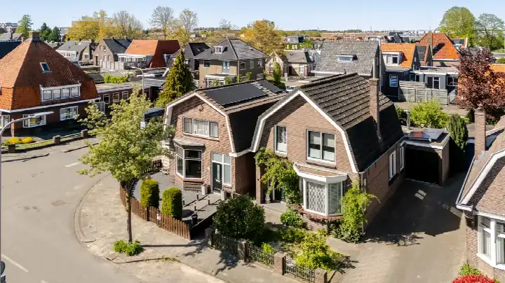 Detached house for sale: Bentinckslaan 85, Oost Hoogeveen
