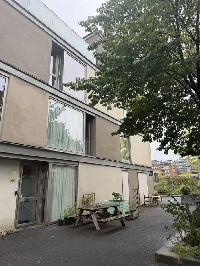 Tussenwoning te huur: Bep Bakhuysstraat 2, Laan van Spartaan Amsterdam