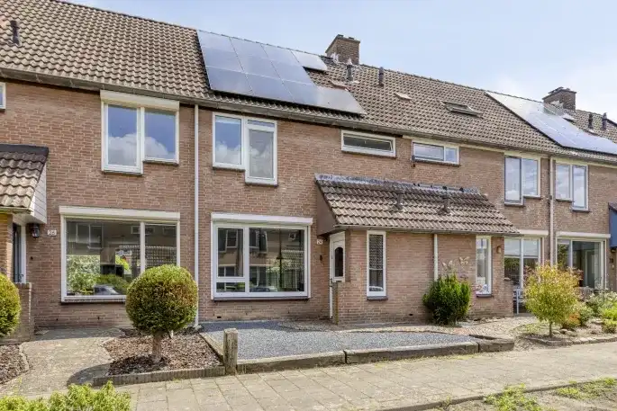 Tussenwoning te koop: Beppie Nooystraat 24, Middelhoek Hengelo