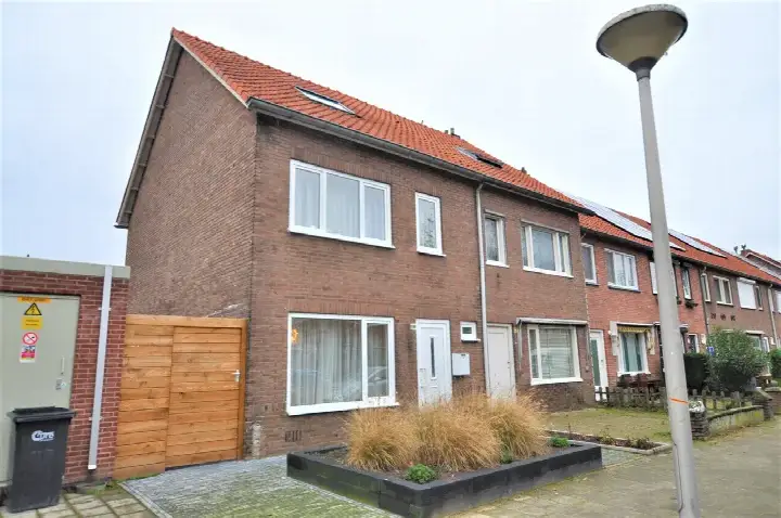 Woning te huur: Bergen op Zoomstraat, Het Ven Eindhoven