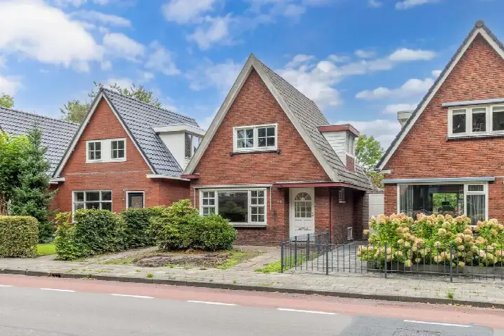Vrijstaande woning te koop: Berglaan 29, De Bouwen noord Drachten