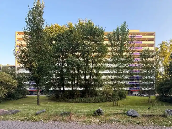 Apartment for sale: Bergmolen 27, Molenwijk Amsterdam