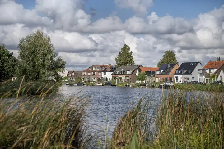 Tussenwoning te koop: Bergse Linker Rottekade 148, Terbregge Rotterdam