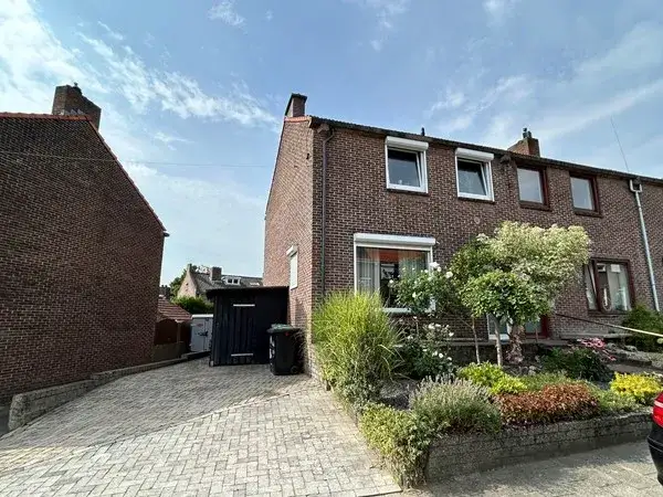 Hoekwoning te koop: Bergstraat 9, Mariarade-Noord Hoensbroek