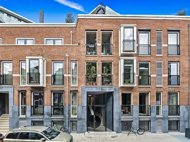 Apartment for sale: Bergweg 104V, Oude Noorden Rotterdam