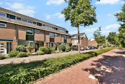 Terraced house for sale: Berkendreef 3, Drevenbuurt Vlaardingen