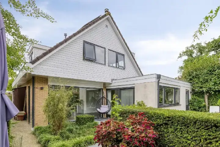 Vrijstaande woning te koop: Berkenlaan 25, Vliegersveld Barneveld