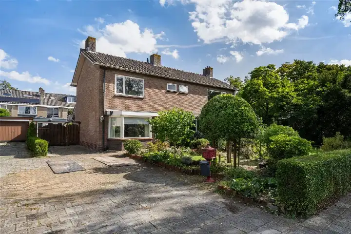 Semi-detached for sale: Berkenlaan 51, Berkum Zwolle