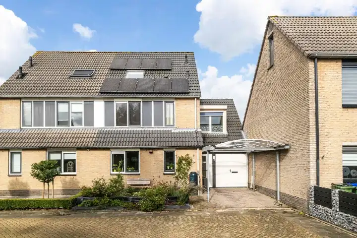 Semi-detached for sale: Berliozstraat 15, Componistenbuurt Veenendaal