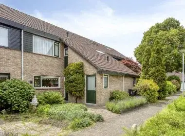 Terraced house for sale: Bernard van Beeklaan 9, Rade, Oranjebuurt, Munniksveen en omgeving Kortenhoef