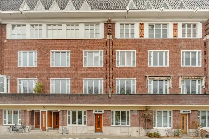 Appartement te koop: Bernard Zweerskade 22, Diepenbrockbuurt Amsterdam