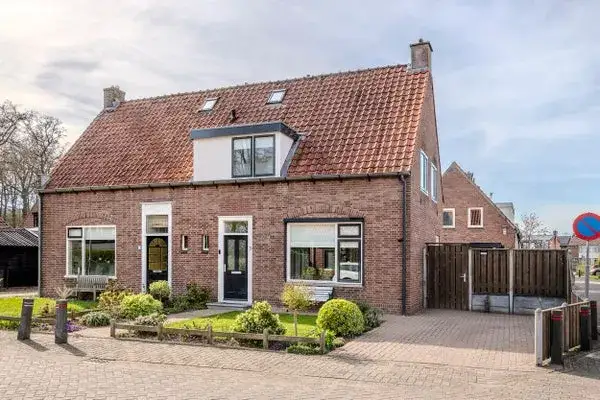 Semi-detached for sale: Bernhardlaan 3, Buren Appelenboomgaard Buren