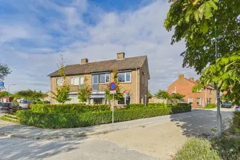 Semi-detached for sale: Bernhardstraat 13, Kern Hoek Hoek