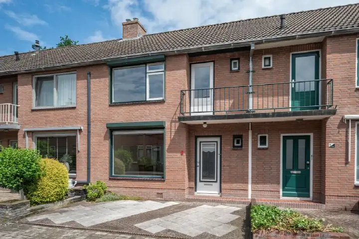 Terraced house for sale: Bernhardstraat 8, Oranjebuurt Bleiswijk