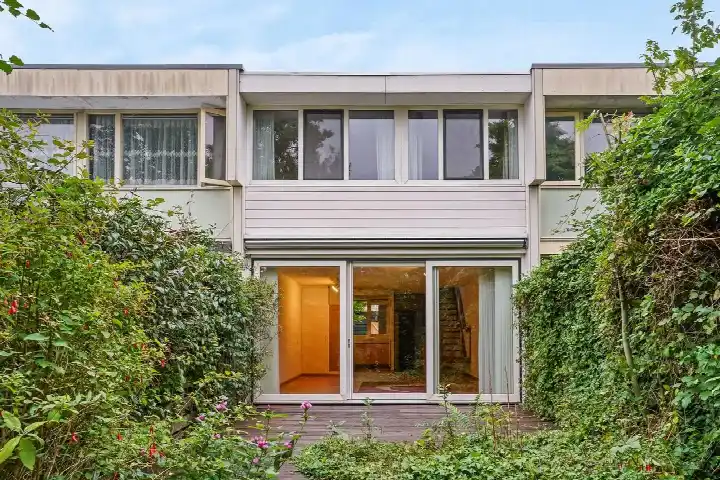 Tussenwoning te koop: Bertram 126, Legmeer Uithoorn