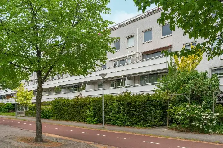Apartment for sale: Bertrand Russellstraat 88, Julianapark Amsterdam