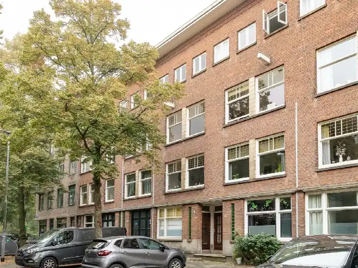 Apartment for sale: Besemerstraat 6B02, Blijdorp Rotterdam