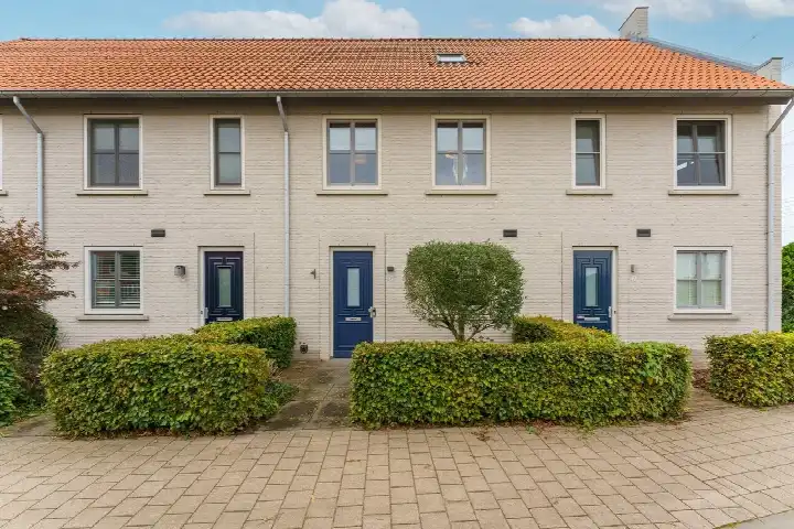 Tussenwoning te koop: Besselhoeve 2A, Stepekolk Helmond