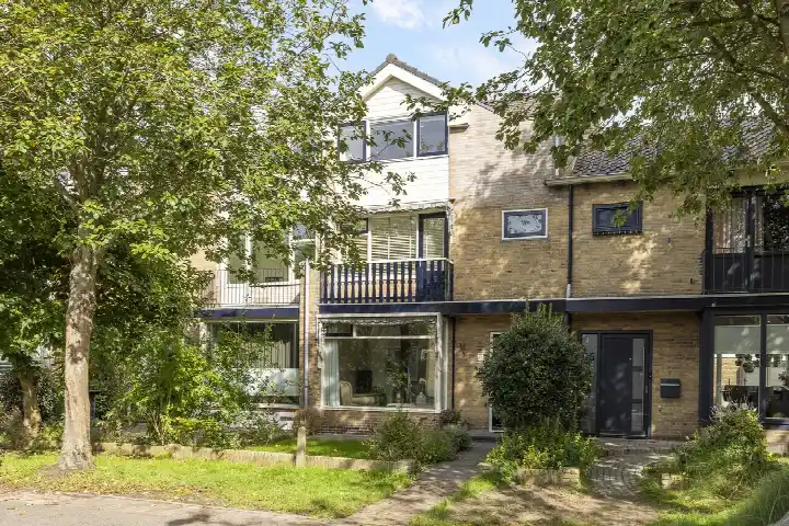 Tussenwoning te koop: Bestevaerslaan 14, Oud Zuid Heiloo