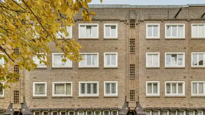 Appartement te koop: Bestevâerstraat 151-1, Landlust-Zuid Amsterdam