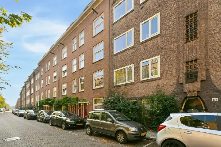 Studio for sale: Bestevâerstraat 171-2, Landlust-Zuid Amsterdam