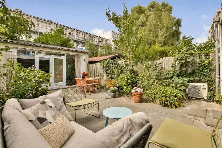 Studio for sale: Bestevâerstraat 171H, Landlust-Zuid Amsterdam