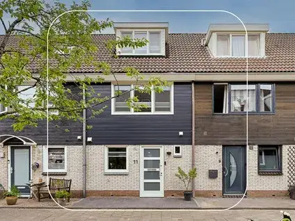 Tussenwoning te koop: Betsy Perkstraat 11, Heuvelweg Alphen Aan Den Rijn