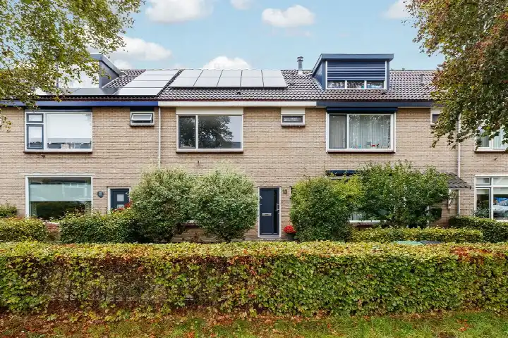 Tussenwoning te koop: Beukenlaan 13, Paasbos-oost Nijkerk