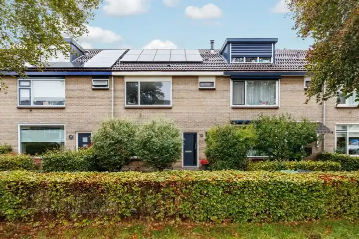Tussenwoning te koop: Beukenlaan 13, Paasbos-oost Nijkerk
