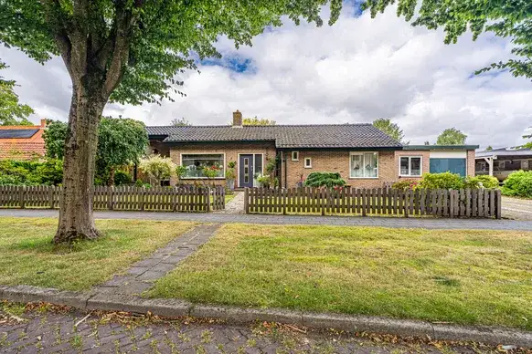 Vrijstaande woning te koop: Beukenlaan 2, Blijham Blijham