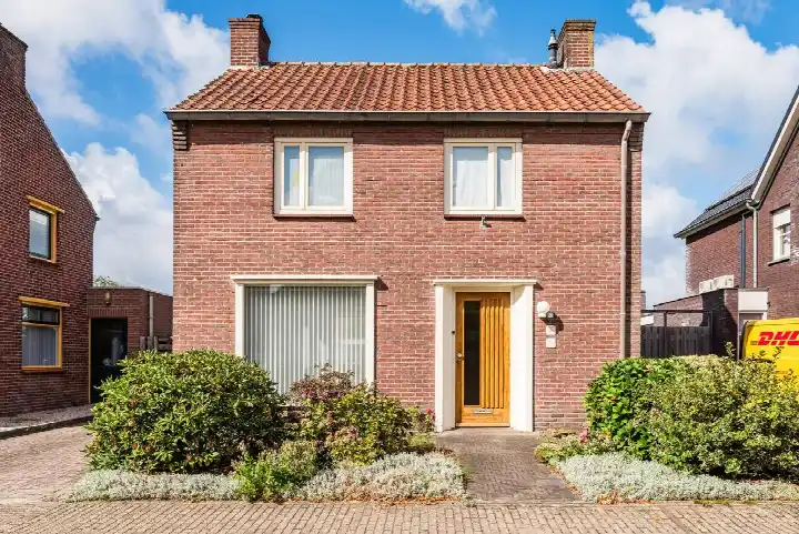 Vrijstaande woning te koop: Beukenlaan 57, Reusel Reusel