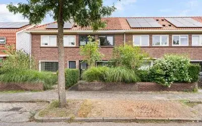 Terraced house for sale: Beukenstraat 144, Bollebieste Zwolle