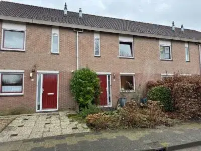 Tussenwoning te huur: Beunheugte 81, De Heugten Assen