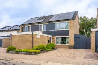 Twee-onder-één-kap te koop: Beverhof 97, Winschoten-Noord Winschoten