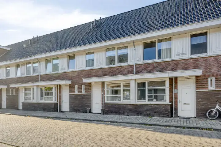 Terraced house for sale: Beverstraat 19, Heipoort Helmond