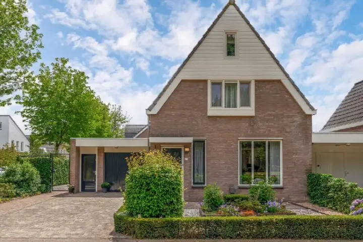 Hoekwoning te koop: Beverweide 27, Bunderse Hoek Zuid Veghel