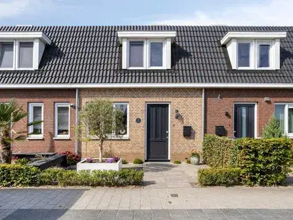 Tussenwoning te koop: Bezaan 9, Sint-Annaland Sint-Annaland