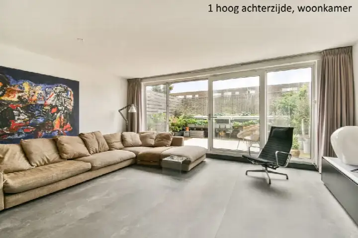 Tussenwoning te koop: Bezaanjachtplein 102B, Banne-Zuidoost Amsterdam
