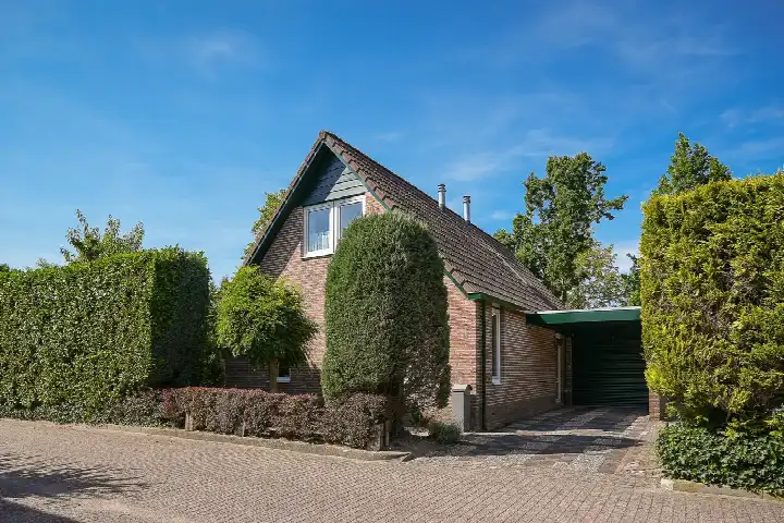 Vrijstaande woning te koop: Bezander 3, Uitbreiding Heukelum Heukelum