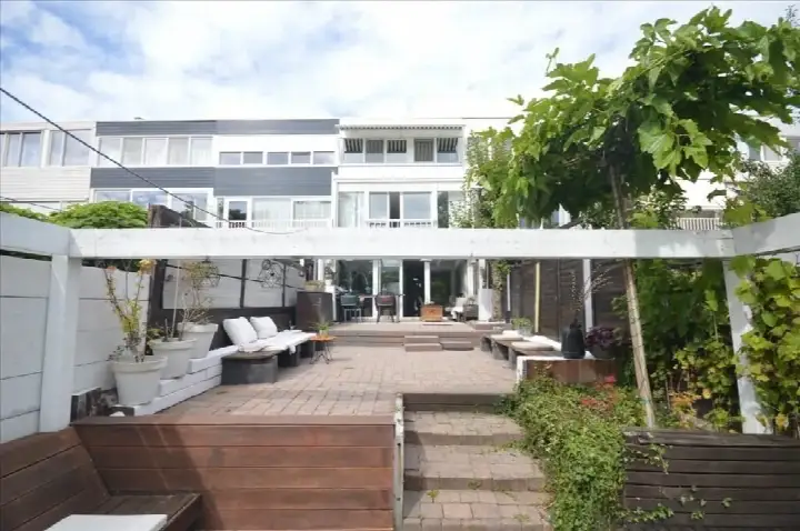 Tussenwoning te koop: Bieslook 32, Legmeer Uithoorn