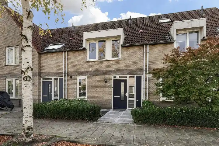 Terraced house for sale: Bieslook 49, omg Pannenschuur Centrum Oisterwijk