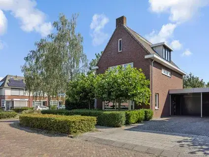Corner house for sale: Biezenloop 126, De Hoef 2 Heesch